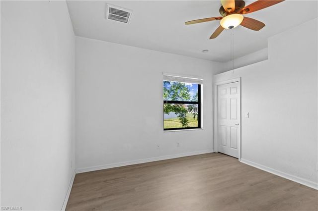 1012 NW 33rd PL, Cape Coral, FL 33993