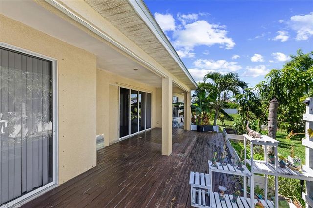 1012 NW 33rd PL, Cape Coral, FL 33993