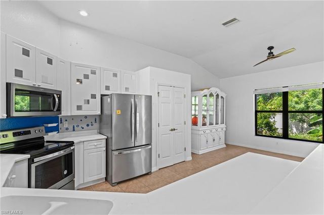1012 NW 33rd PL, Cape Coral, FL 33993