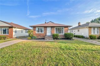 3402 North Avenue, Parma, OH 44134