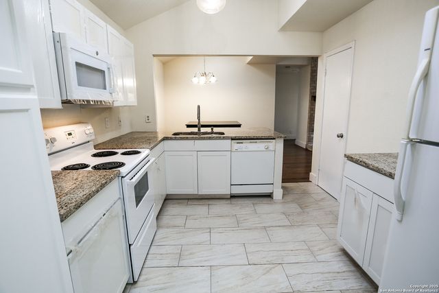 8533 Wood Arbor, San Antonio, TX 78251