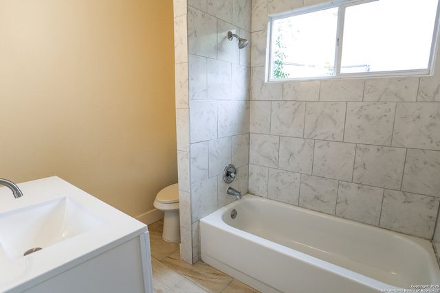 8533 Wood Arbor, San Antonio, TX 78251