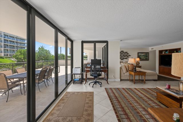 3440 S Ocean Boulevard 104 S, Palm Beach, FL 33480
