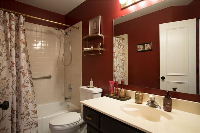 12553 S Alcan Circle, Olathe, KS 66062