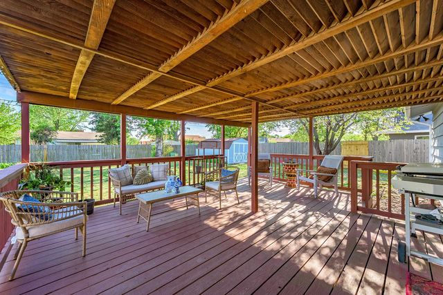 1909 W Anita Ave, Wichita, KS 67203