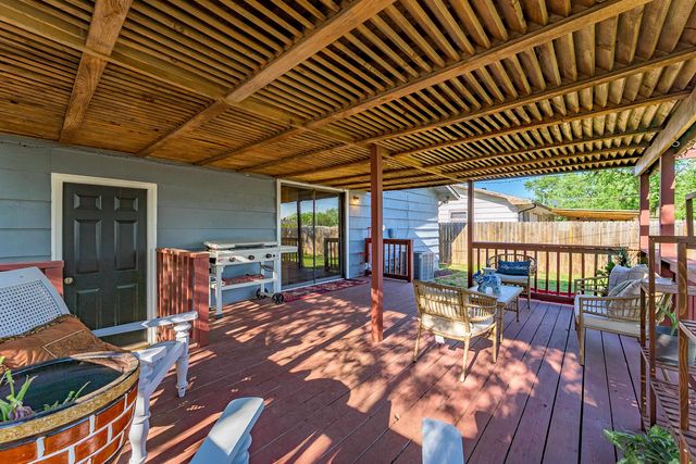 1909 W Anita Ave, Wichita, KS 67203