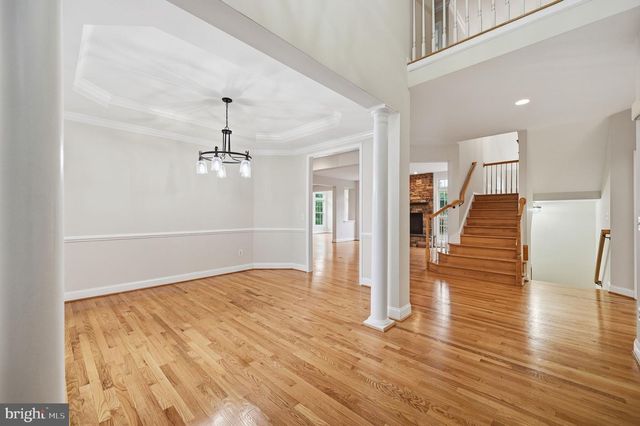 30 HOUSER DR, Lovettsville, VA 20180