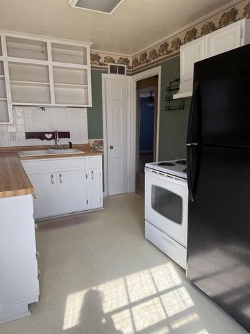 145 St Lo Drive, Prairie Du Chien, WI 53821