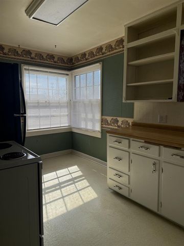 145 St Lo Drive, Prairie Du Chien, WI 53821