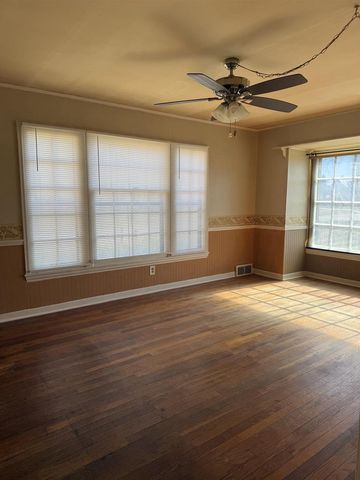 145 St Lo Drive, Prairie Du Chien, WI 53821