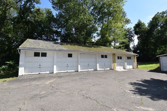 35 Morris Road, Prospect, CT 06712