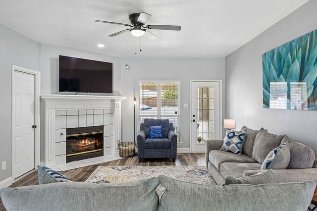 8510 Hartford Drive, Rowlett, TX 75089