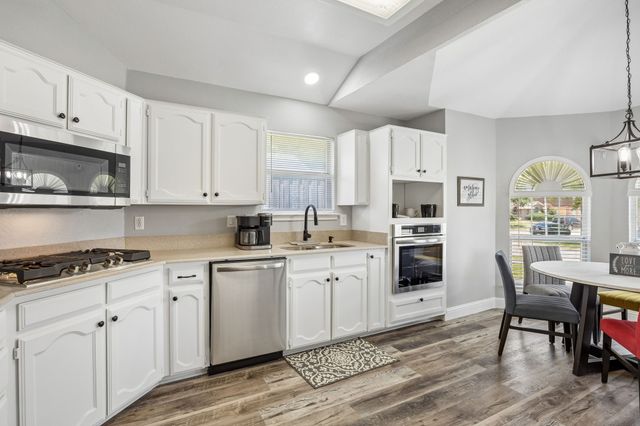8510 Hartford Drive, Rowlett, TX 75089