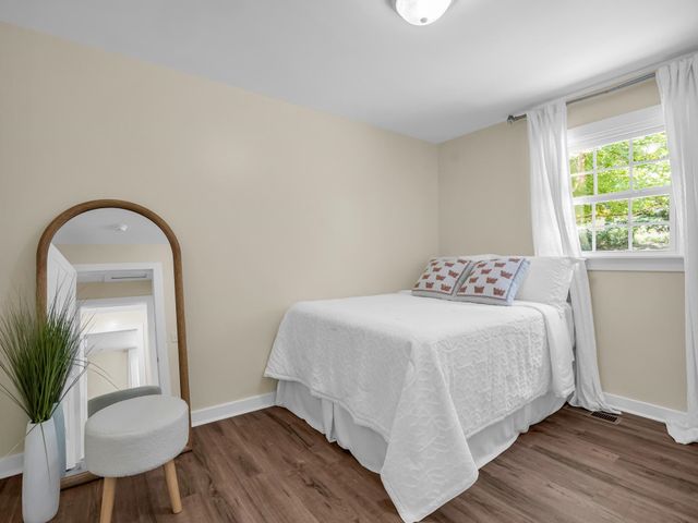 301 W Finger Street, Landrum, SC 29356