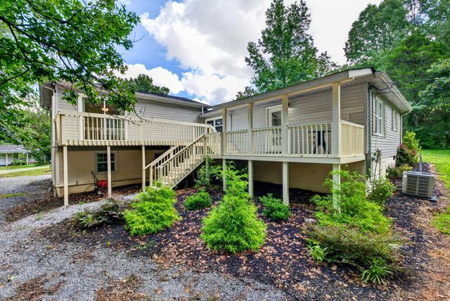 301 W Finger Street, Landrum, SC 29356