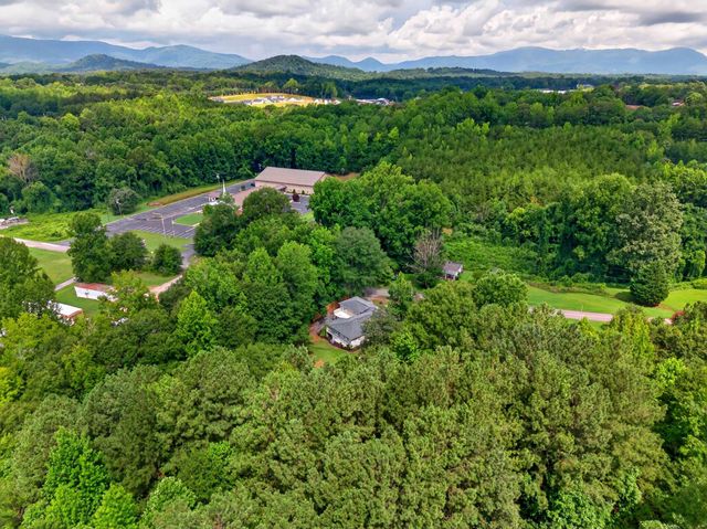 301 W Finger Street, Landrum, SC 29356