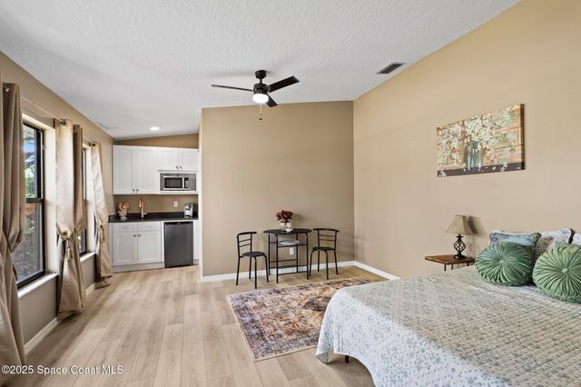 2033 Thistle Drive, Melbourne, FL 32935