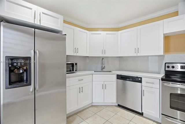 6300 S Falls Cir Drive 212, Lauderhill, FL 33319