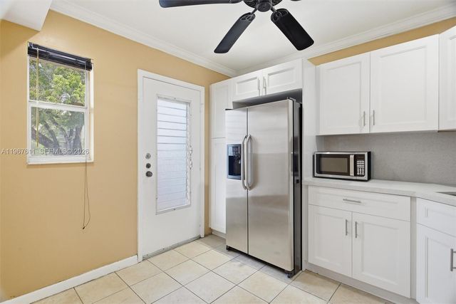 6300 S Falls Cir Drive 212, Lauderhill, FL 33319