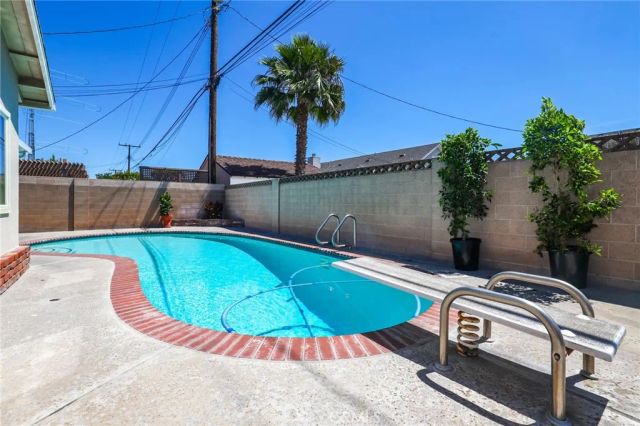 3232 Hillrose Drive, Rossmoor, CA 90720