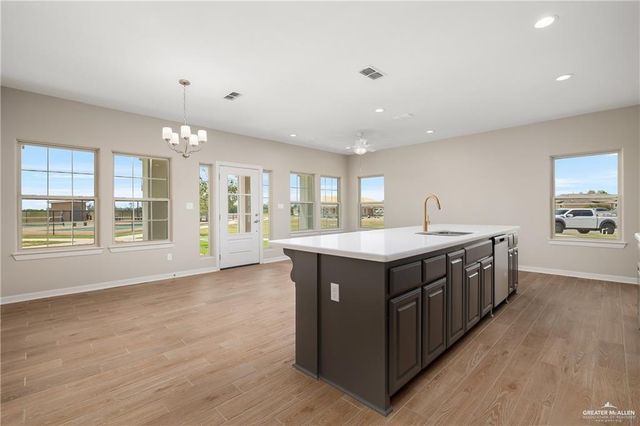 2113 Tanager Lane, Mission, TX 78572