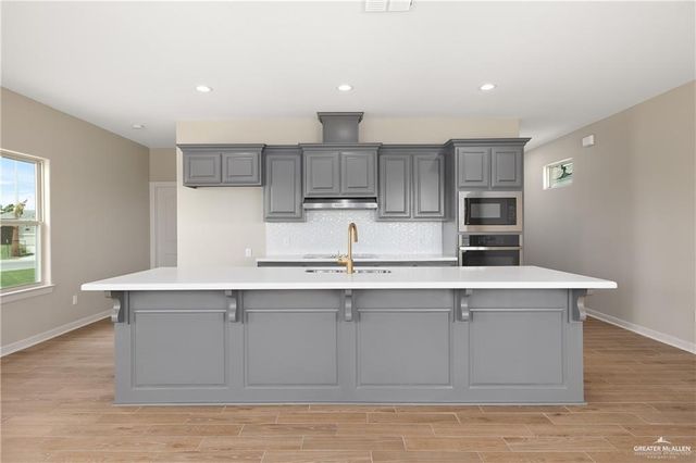 2113 Tanager Lane, Mission, TX 78572