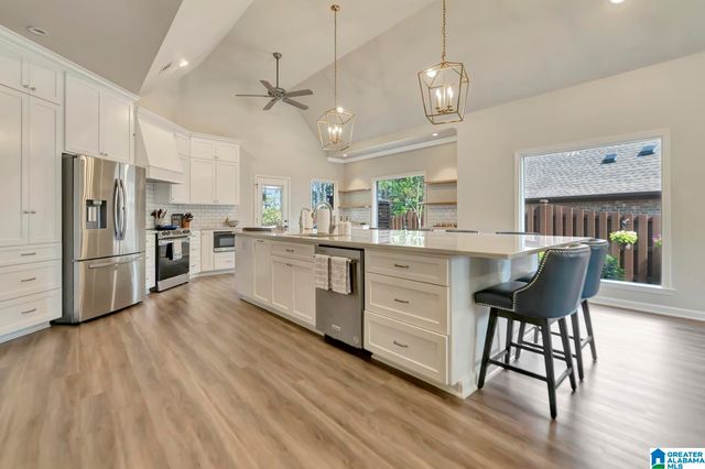 6052 MOUNTAIN VIEW TRACE, Trussville, AL 35173