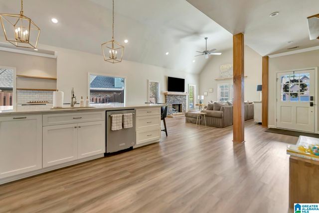 6052 MOUNTAIN VIEW TRACE, Trussville, AL 35173