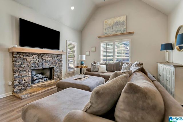 6052 MOUNTAIN VIEW TRACE, Trussville, AL 35173