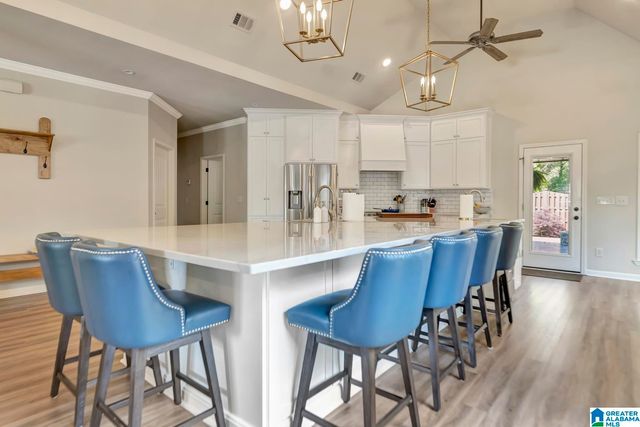 6052 MOUNTAIN VIEW TRACE, Trussville, AL 35173