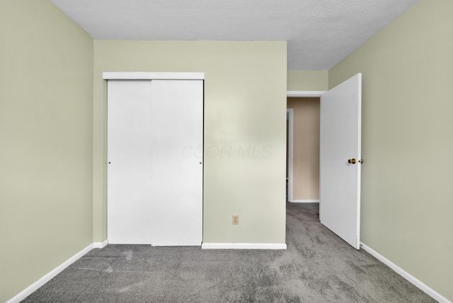 56 Arbor Lane SW, Pataskala, OH 43062