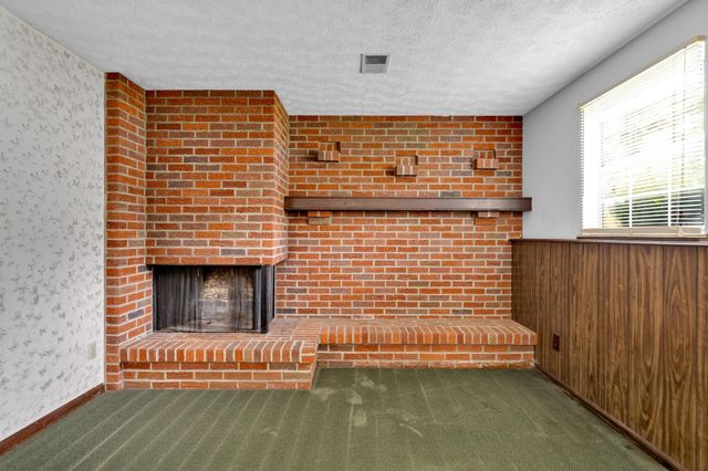 56 Arbor Lane SW, Pataskala, OH 43062