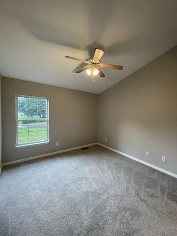 2961 S Rutherford Blvd Apt D2, Murfreesboro, TN 37130