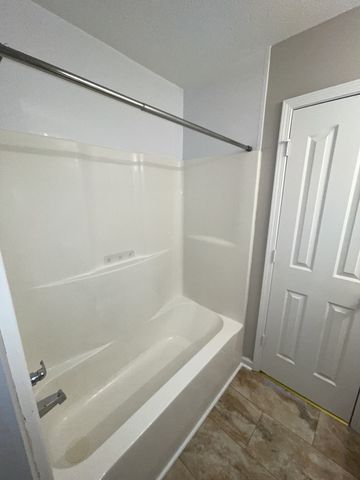 2961 S Rutherford Blvd Apt D2, Murfreesboro, TN 37130