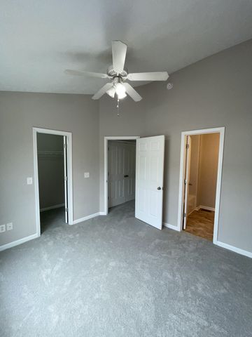 2961 S Rutherford Blvd Apt D2, Murfreesboro, TN 37130