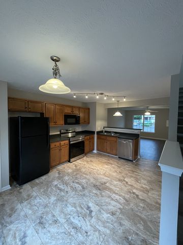 2961 S Rutherford Blvd Apt D2, Murfreesboro, TN 37130
