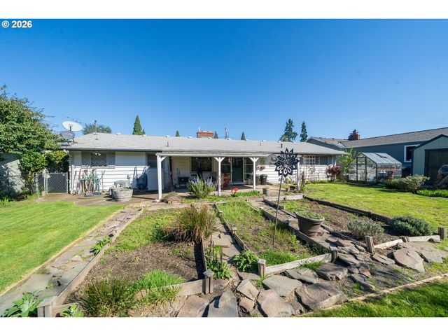 850 EMPIRE St Nw, Salem, OR 97304