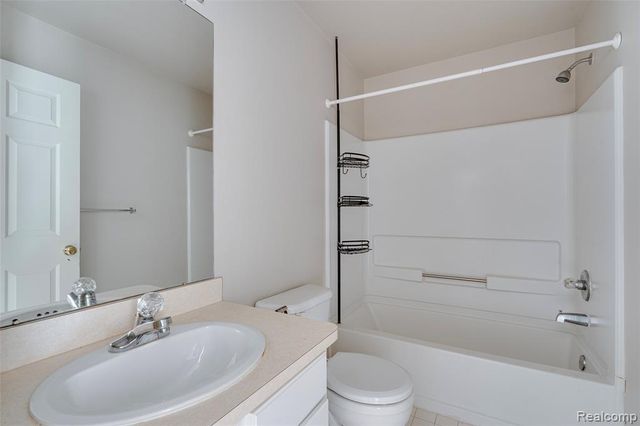 432 Cherry Orchard Road, Canton, MI 48188