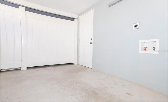 8905 ROCKY RUN COURT, Tampa, FL 33634