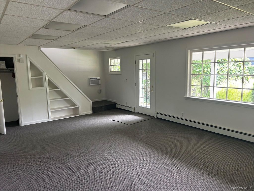 363 N Wellwood Avenue, Lindenhurst, NY 11757 — photo 2