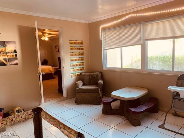 860 Camellia DR, North Fort Myers, FL 33903