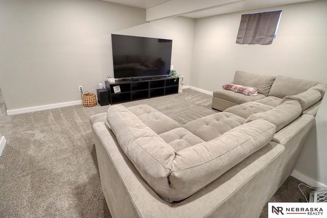 3300 Cooper Avenue, Lincoln, NE 68506