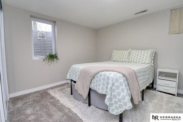 3300 Cooper Avenue, Lincoln, NE 68506