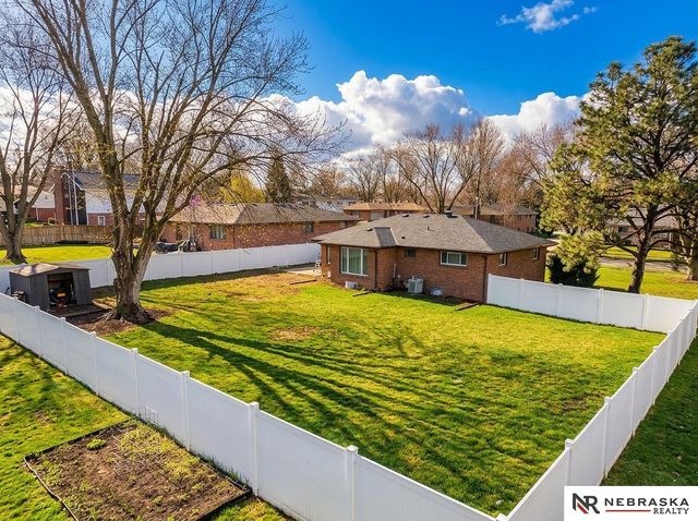 3300 Cooper Avenue, Lincoln, NE 68506