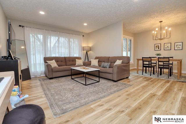 3300 Cooper Avenue, Lincoln, NE 68506