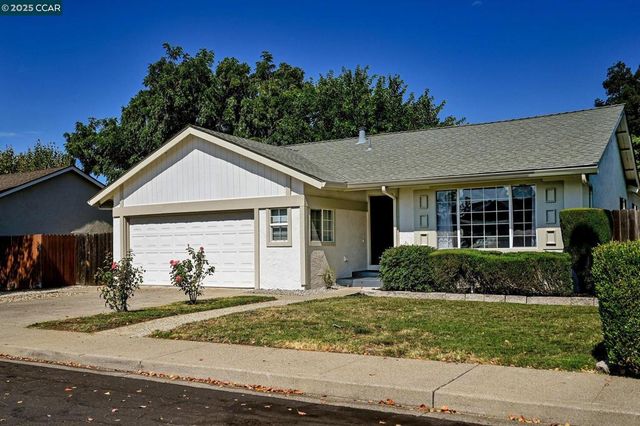 2915 E Watson Ct, Concord, CA 94518