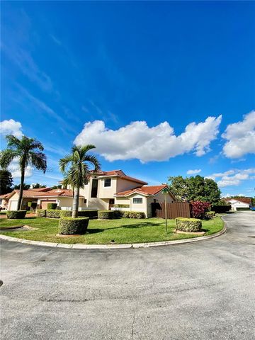 15071 SW 44th Ter, Miami, FL 33185