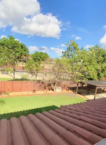 15071 SW 44th Ter, Miami, FL 33185