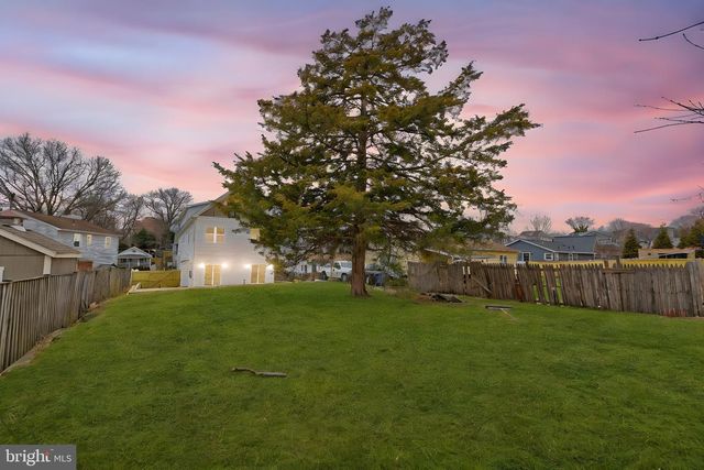 1713 N CAMERON ST, Arlington, VA 22207