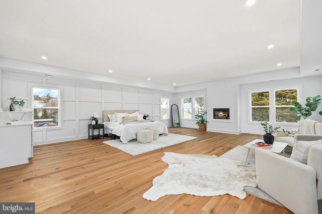1713 N CAMERON ST, Arlington, VA 22207